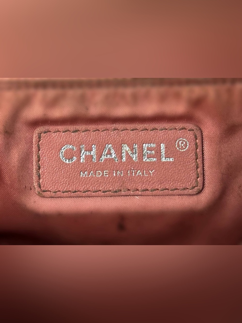 Chanel CC Chain Flap Bag Pink Quilted Knit Pluto Glitter Medium - Picture 4 of 13